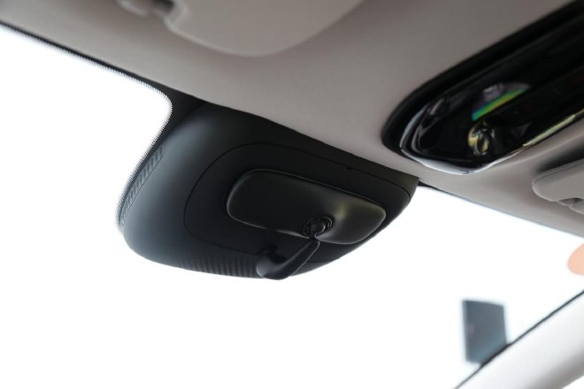 智慧驾控是亮点 试驾智己L6