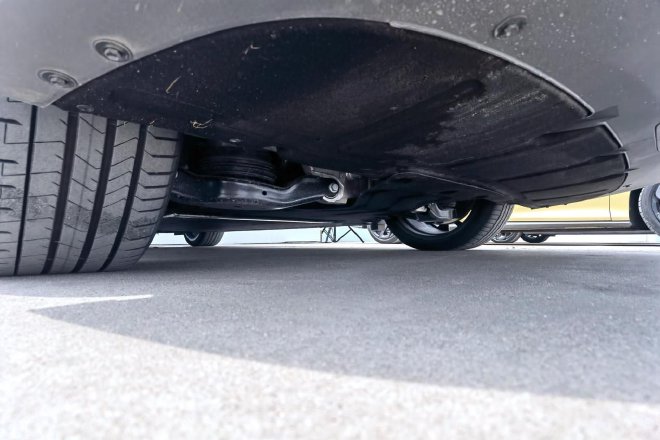 智慧驾控是亮点 试驾智己L6