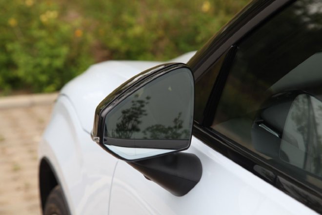 性能强悍有个性 试驾沃尔沃EX30四驱版车型