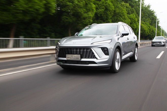 空间够大配置全 试驾全新一代别克昂科威Plus