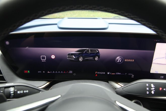 空间够大配置全 试驾全新一代别克昂科威Plus