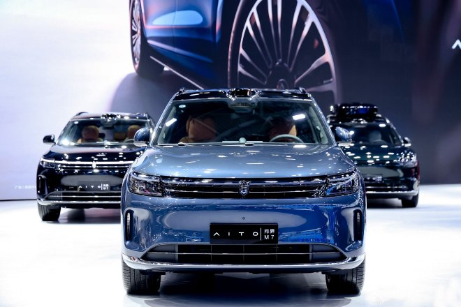 赛力斯汽车重庆车展实力圈粉,OTA再升级