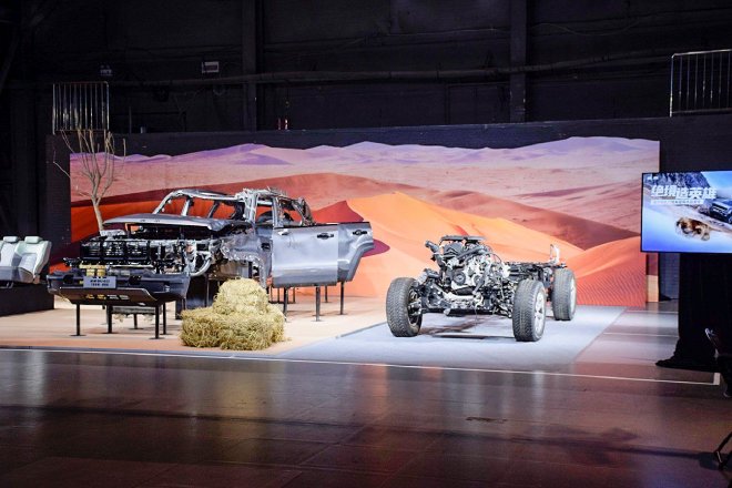 如何给你满满的安全感?解析测试后的全新BJ40刀锋英雄版