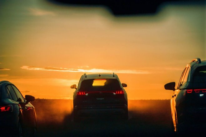 油电双开 驾一汽-大众探歌与ID.6 CROZZ穿越阿勒泰