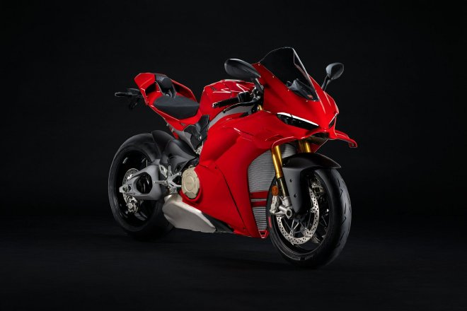 全新杜卡迪 Panigale V4:匠心传承 骑迹无限