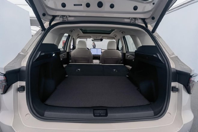 家族化设计 星云平台 静态体验MG ES5