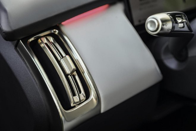 试驾小鹏P7+ 性价比极高的全能选手