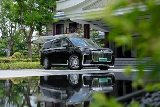 岚图汽车2025年将推4款新车 销量冲刺20万辆