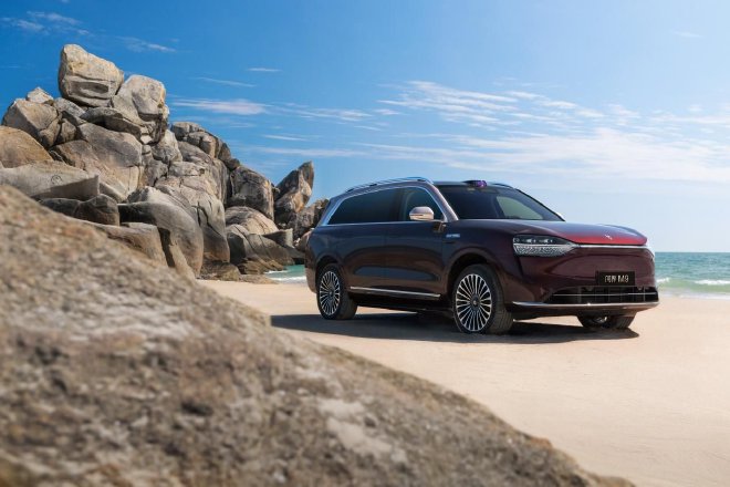 问界M9获中保研C-IASI超安全评级车型,树立新豪华安全标杆