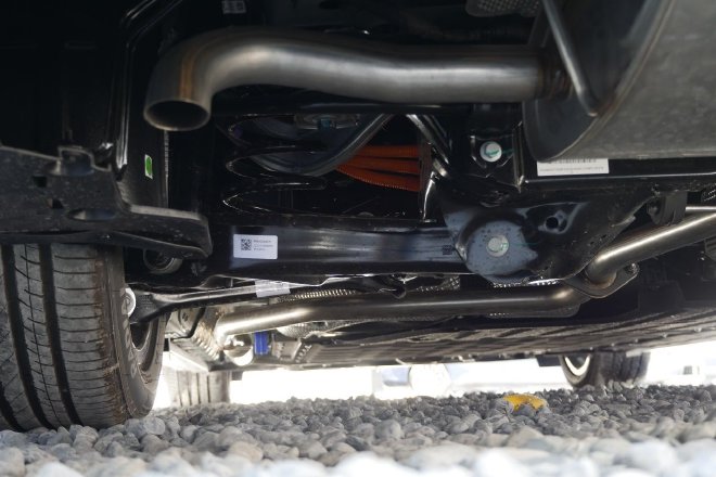 一台油耗可以很低的中大型轿车 试驾吉利银河星耀8 EM-i