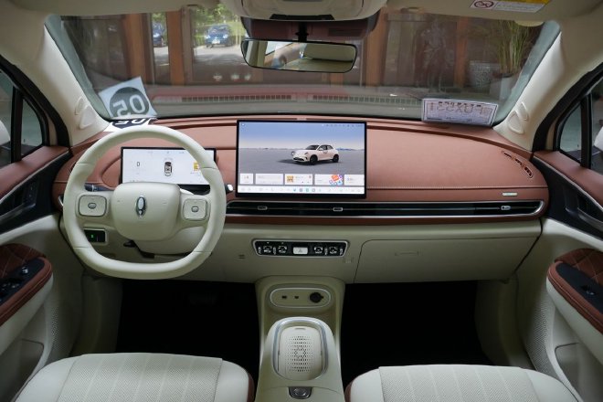 更灵活、更智能 试驾2025款欧拉好猫