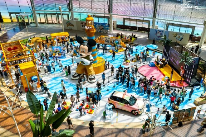 联名迪士尼中国 smart米奇限定艺术车现身北京