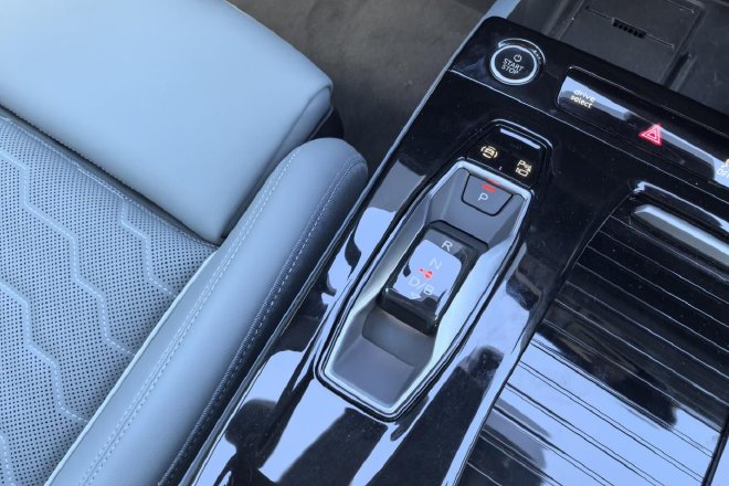 主打“精智感” 试驾一汽奥迪Q6L e-tron