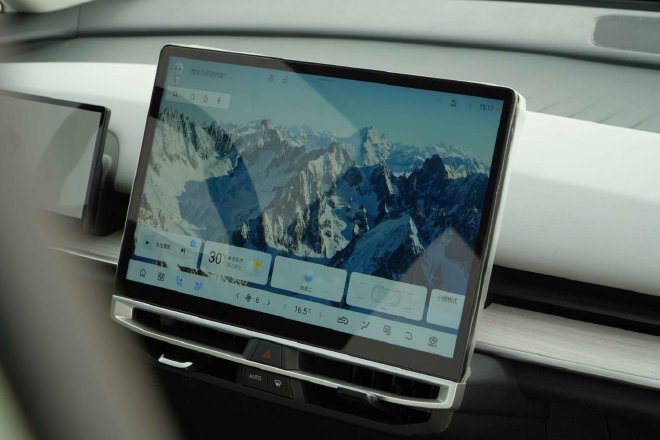 枪击+坦克碾压!鲁班电池2.0这次扛得住吗?