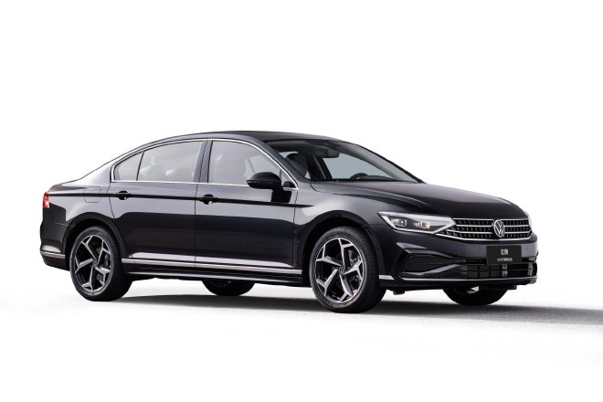 一汽-大众迈腾3000万辆甄选款上市 起售价17.49万元