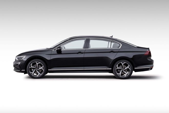 一汽-大众迈腾3000万辆甄选款上市 起售价17.49万元