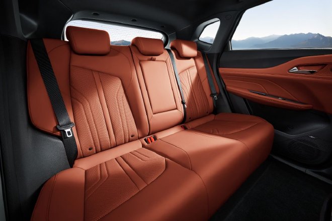 2026款长安UNI-Z PHEV上市 限时9.89-11.59万元