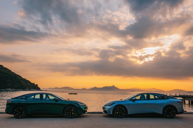 极狐全新阿尔法S5上市 补贴后售价9.98万元起