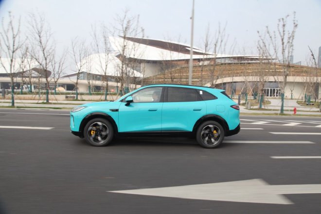 智驾辅助超级优秀 抢先试驾风云T9L四驱版