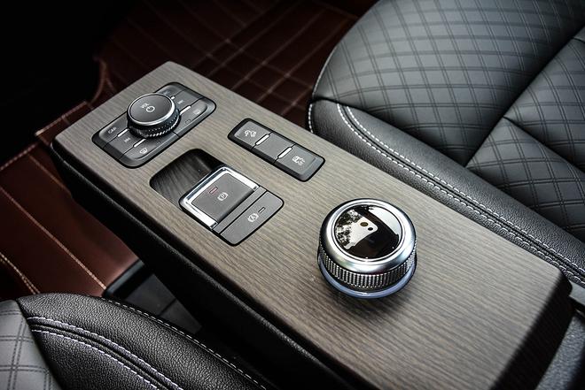 中短途城市间出行无忧 云度π3上市售价为10.98-12.58万元