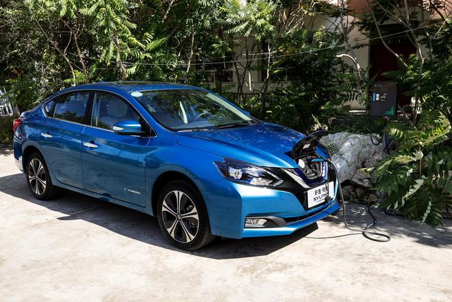 轩逸·纯电外观