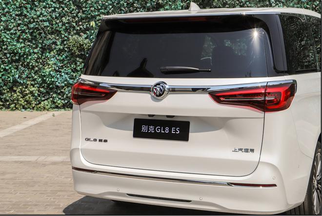 售价23.29万元起 别克GL8家族新成员正式上市