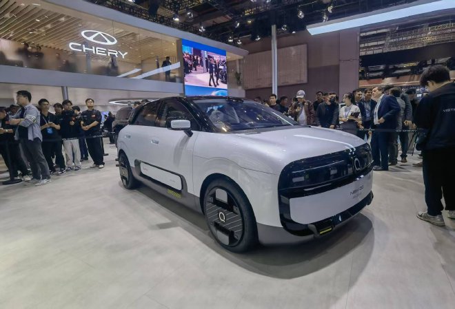 2025上海车展:奇瑞全新QQ概念车亮相