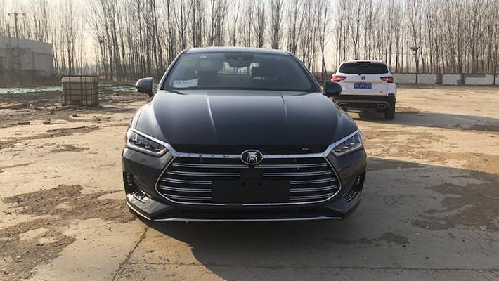 刺激你的眼球 新款比亚迪秦Pro DM外观实拍图来了