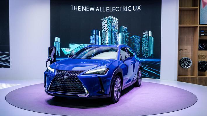 雷克萨斯首款纯电动量产车亮相广州车展