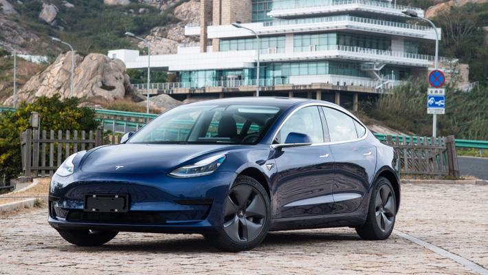 特斯拉国产Model 3或降至25万元