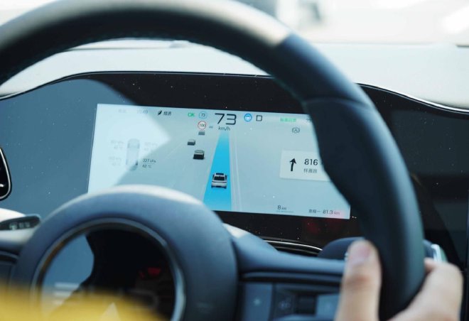 比亚迪海豹06EV 一台非常全面的中型纯电轿跑
