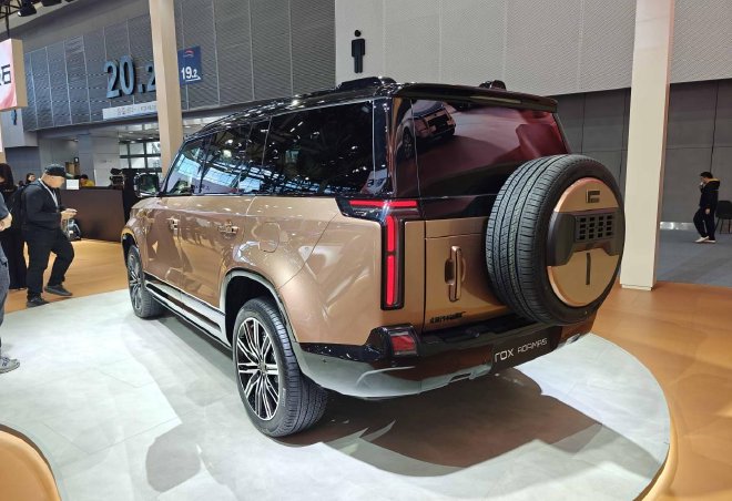 2025广州车展:极石ADAMAS 首秀