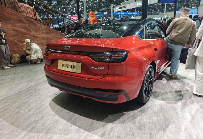 2025广州车展:新福特蒙迪欧/福特智趣烈马同步亮相