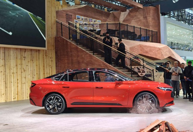 2025广州车展:新福特蒙迪欧/福特智趣烈马同步亮相