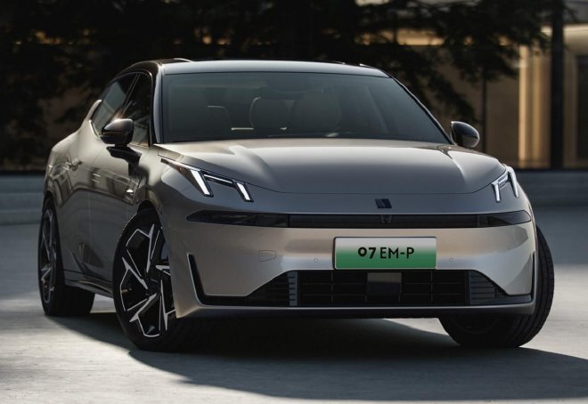 依然是最懂年轻人的 试驾体验领克07EM-P