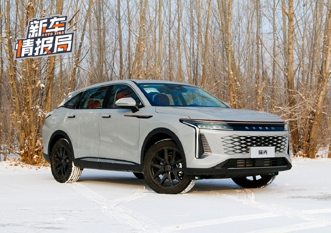 四驱过硬/实测零百加速7.81秒 场地试驾星途瑶光