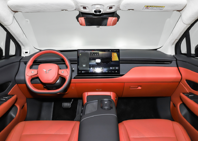 2025上海车展:红旗硬派越野车亮相/多款新车上市