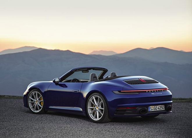 全新保时捷911 Carrera 4S Cabriolet