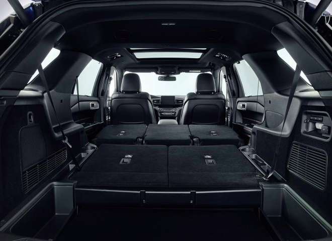 全新探险者PHEV官图发布 纯电续航40km