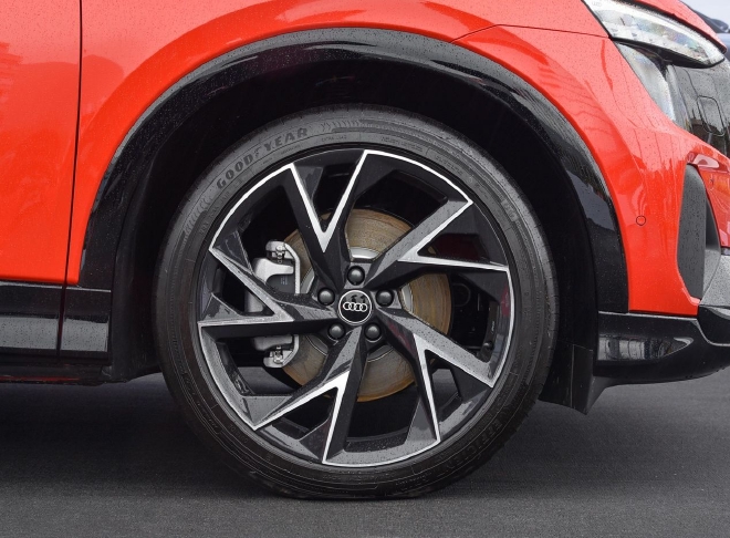 上汽奥迪微博电影之夜有“含腾量”?