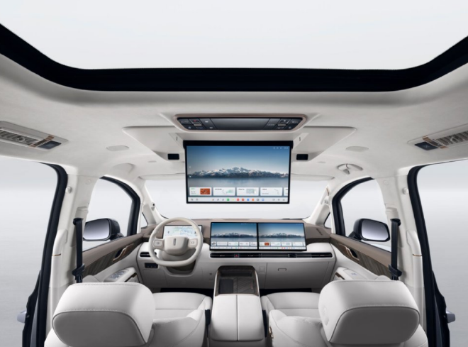 全新魏牌高山内饰首发 符合时下流行设计