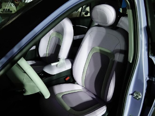钇为3冠军版售9.99万元 续航505km