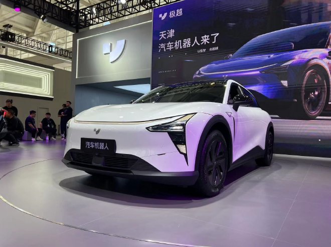极越01为何称之为 汽车机器人