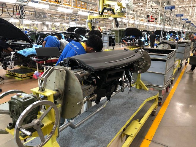 用科技严控品质 试驾易至EV3青春版及参观工厂