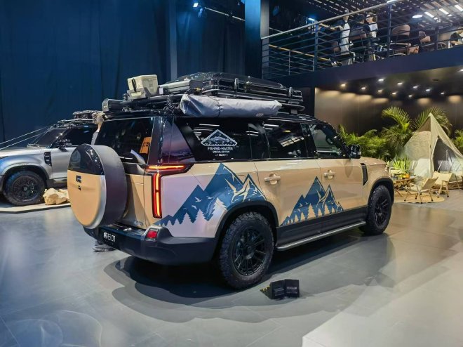 2024成都车展探馆:极石01标准续航版