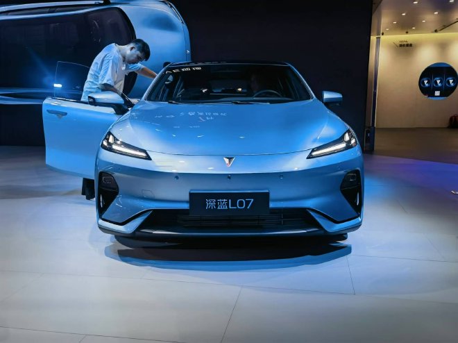 2024成都车展:深蓝S05与L07正式亮相
