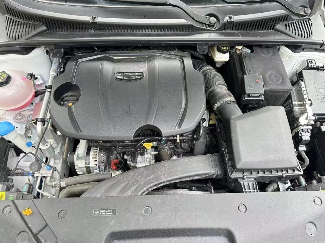 试驾吉利缤瑞COOL 7万级也能有驾驶乐趣