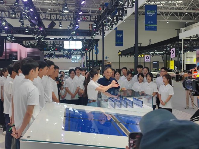 吉利控股集团携强大阵容亮相台州国际车展