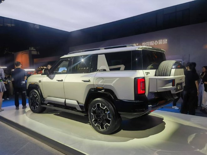 售37.98万元起,方程豹豹8正式上市