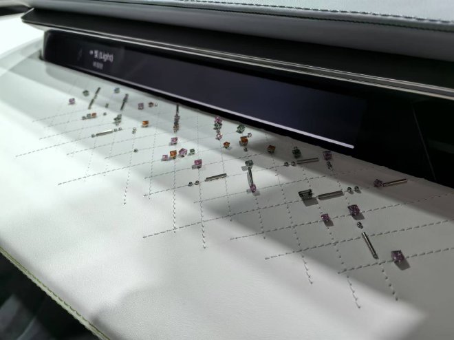 2024广州车展:路特斯EMEYA高定版全球首秀